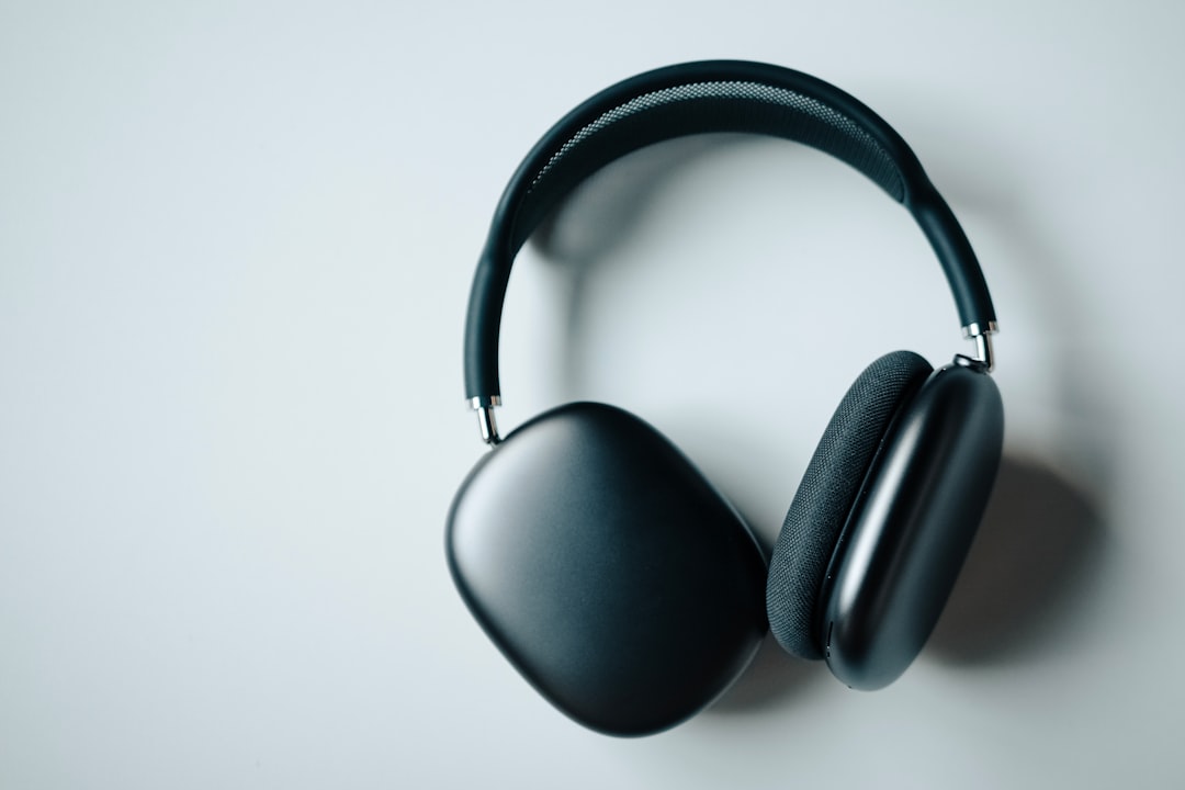 The Unexpected Zen of Headphone Shopping: A Journey into Sound The Unexpected Zen of Headphone Shopping: A Journey into Sound